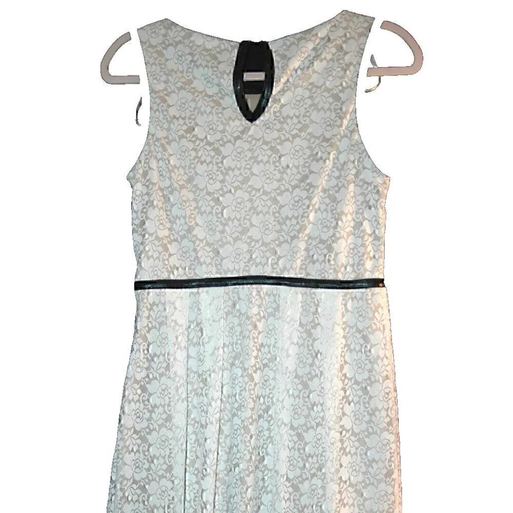 Cynthia Rowley Dress Ladies Sz 8 Embroidered White Lace Black Trim Sleeveless